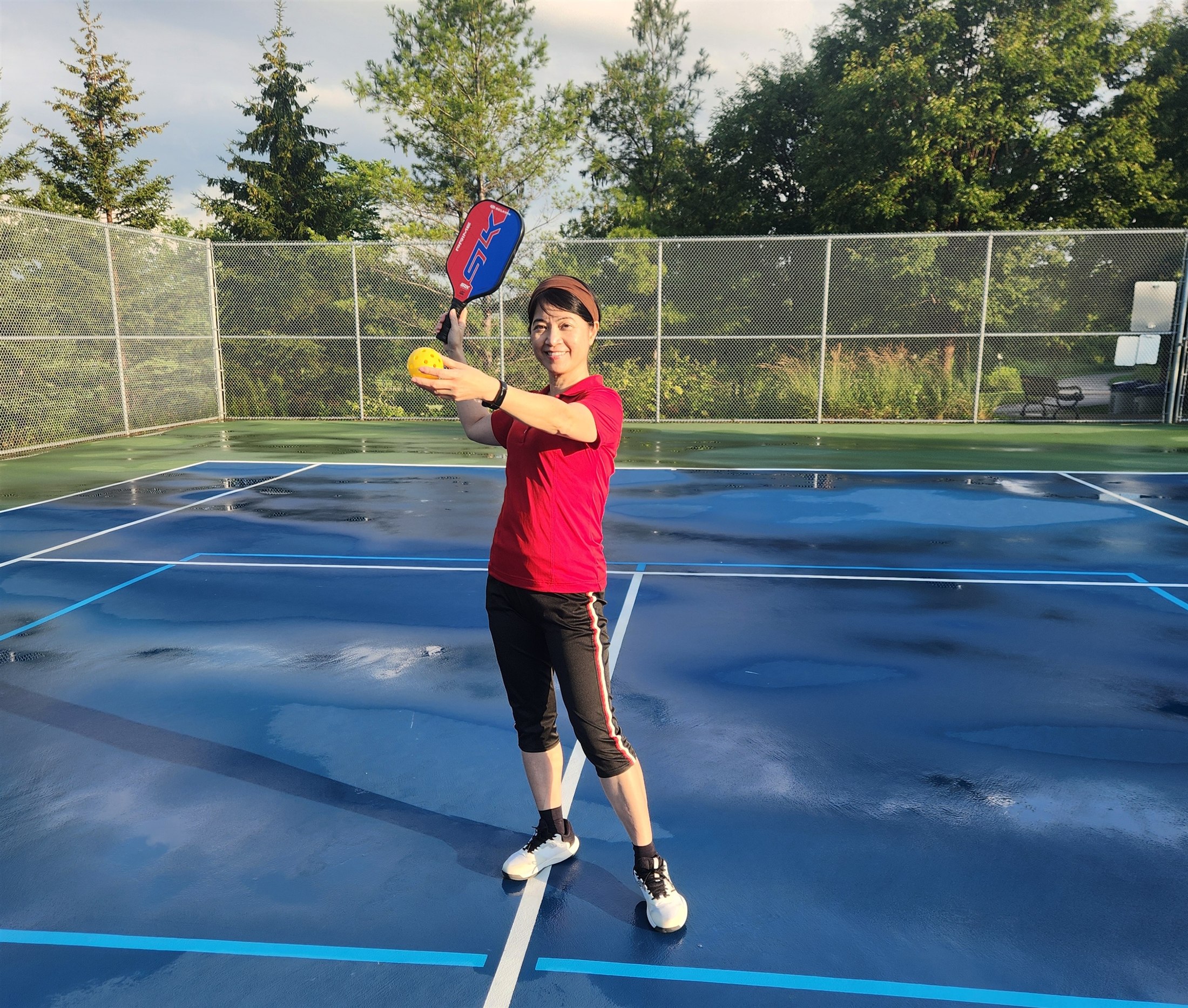 Joanna Yu playing pickleball